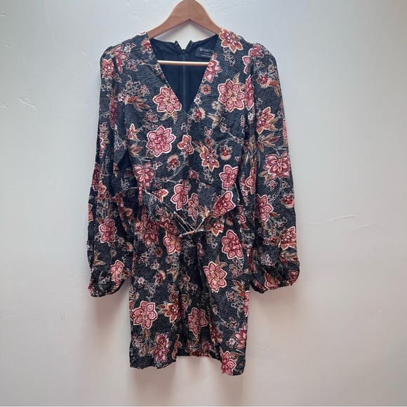 Revolve Brand Minkpink V Neck Mini Dress size XS - Picture 3 of 9